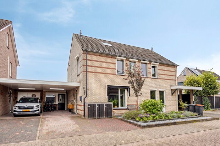 5-kamerhuis te koop in Vriezenveen – Zicht, Vriezenveen-Midden