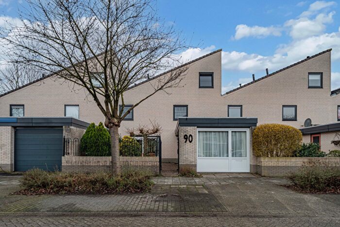6-kamerhuis te koop in Parkwijk Noordoost, Almere