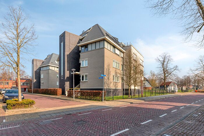 5-kamerappartement te koop in Halsteren-Centrum, Halsteren