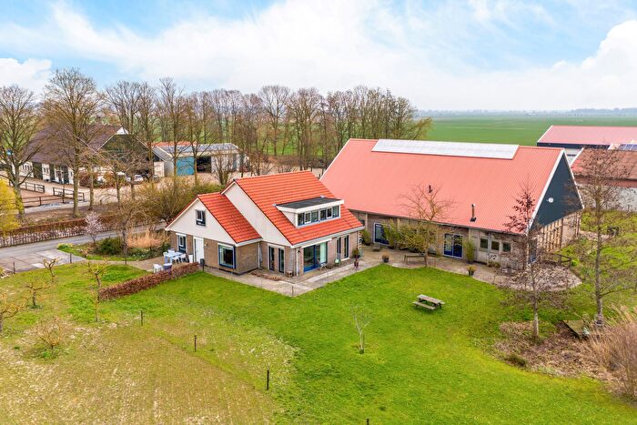 9-kamerhuis te koop in Buitengebied Biddinghuizen, Biddinghuizen