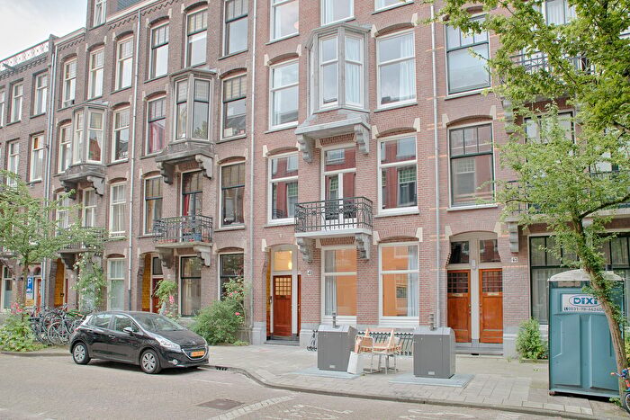 4-kamerappartement te huur in Hondecoeterbuurt, Amsterdam