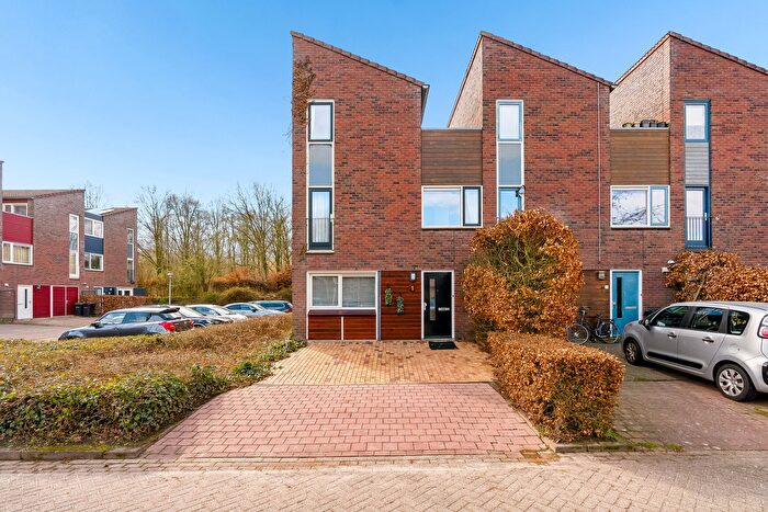 5-kamerhuis te koop in Seizoenenbuurt Noord, Almere