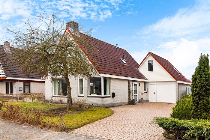 5-kamerhuis te koop in Westeinde, Leeuwarden