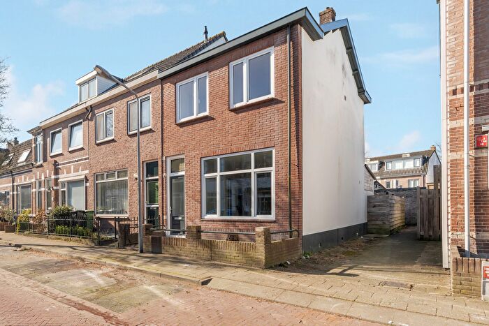 4-kamerhuis te koop in Bloemenkwartier Zuid, Hilversum
