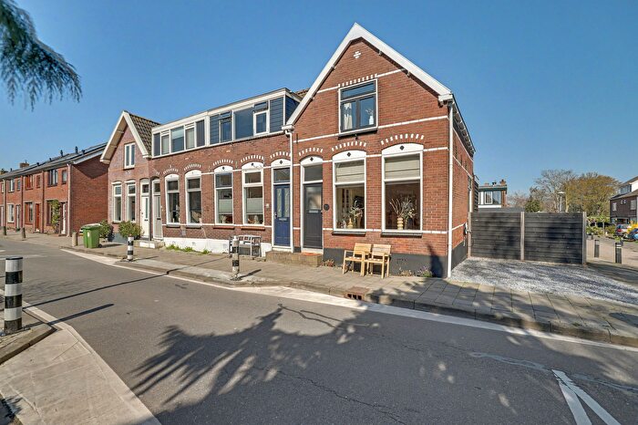 4-kamerhuis te koop in Reeuwijk-Dorp Kern, Reeuwijk