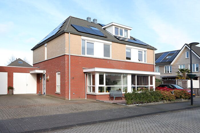 5-kamerhuis te koop in De Gilden, Dronten