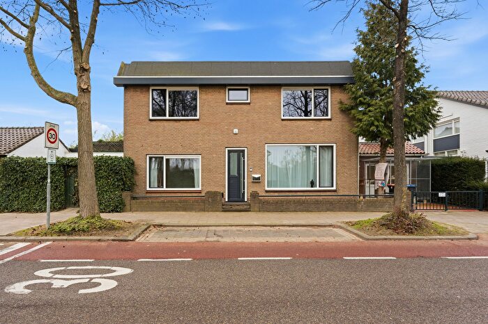 7-kamerhuis te koop in Beatrixstraat, Poortugaal