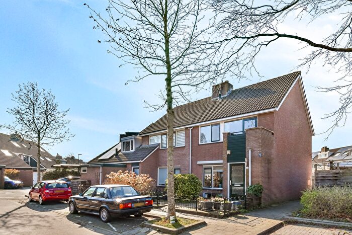 5-kamerhuis te koop in Botenbuurt, Schiedam