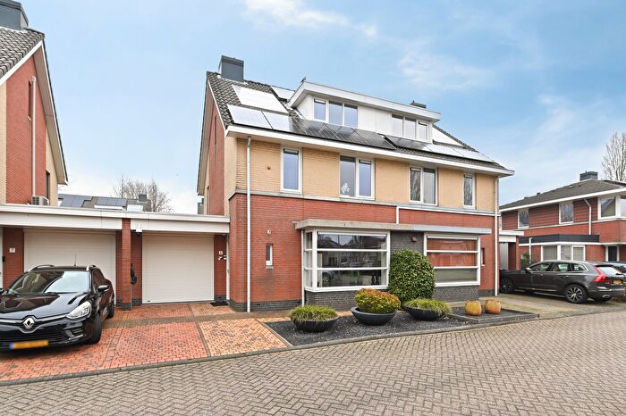 6-kamerhuis te koop in Zuidplas 90, Waddinxveen