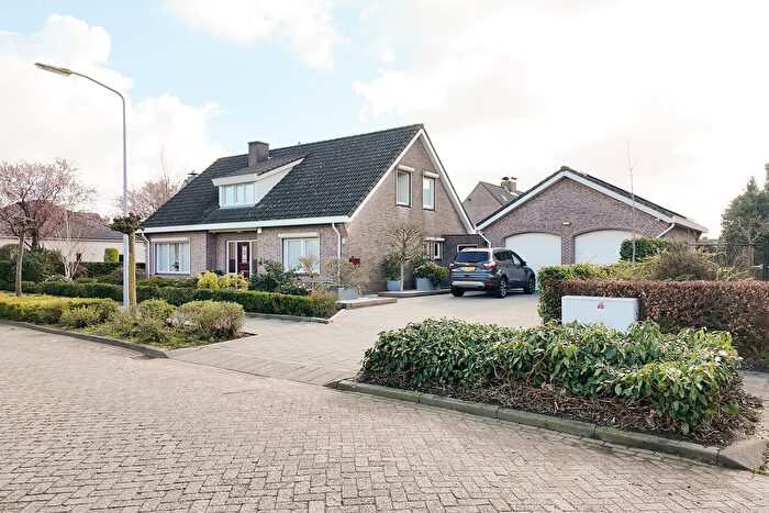6-kamerhuis te koop in Standdaarbuiten, Standdaarbuiten