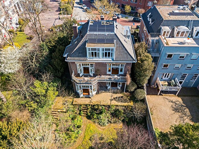 16-kamerhuis te koop in Den Haag – Rusthoekstraat, Visserijbuurt