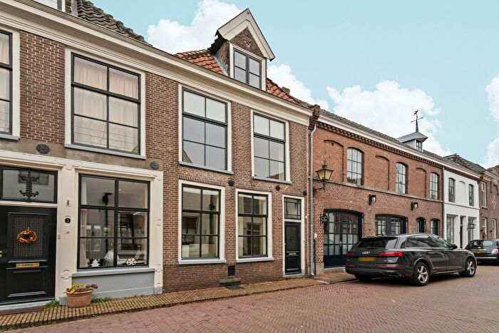 4-kamerhuis te koop in Naarden Vesting, Naarden