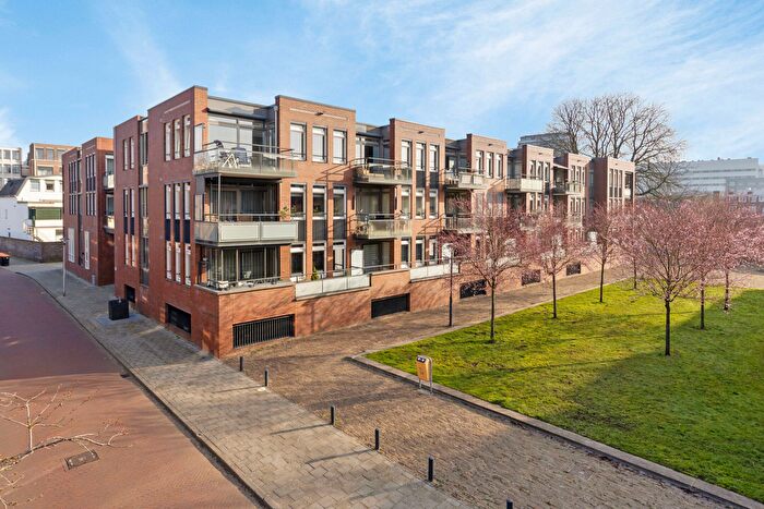 3-kamerappartement te koop in Horstlanden-Stadsweide, Enschede