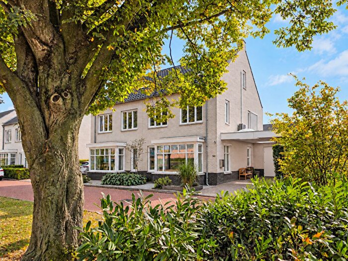 5-kamerhuis te koop in Hengelo (OV) – Isaäc da Costastraat, Groot Driene Zuid