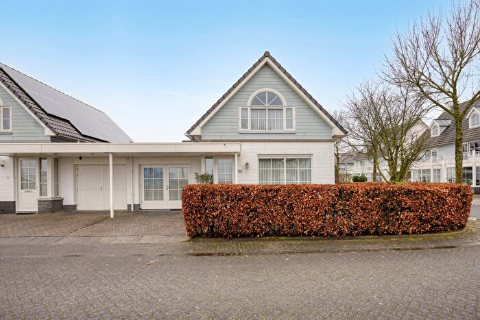 4-kamerhuis te koop in Hedel, Hedel