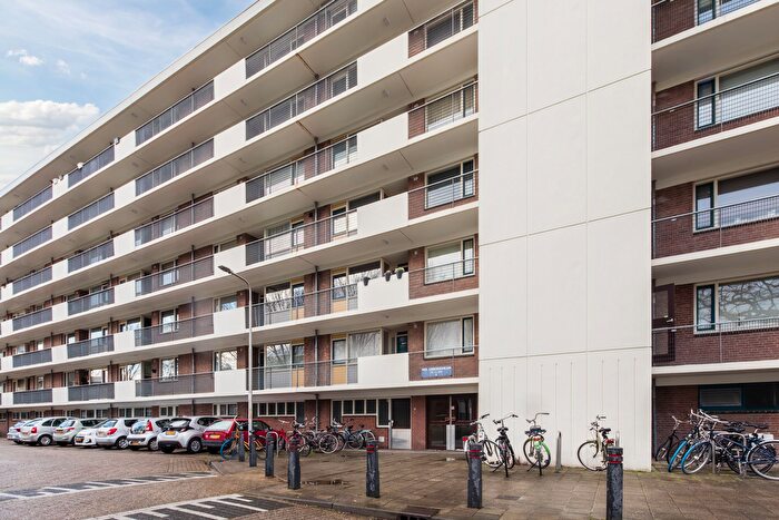 4-kamerappartement te koop in Notre Dame, Tilburg