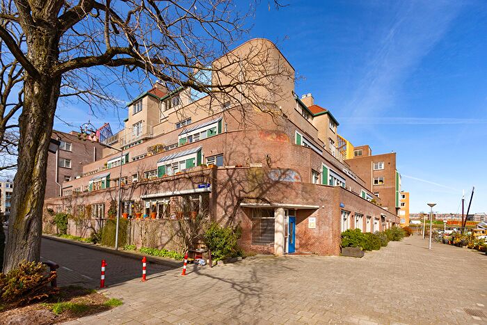 4-kamerappartement te koop in Amsterdam – Windroosplein, Wittenburg