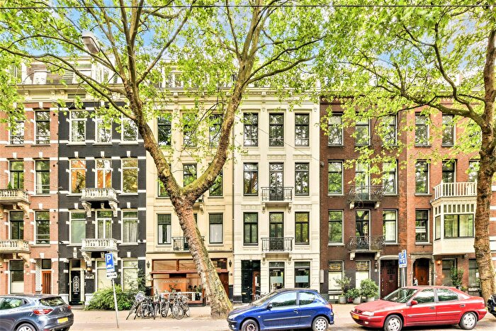 3-kamerappartement te huur in Van der Helstpleinbuurt, Amsterdam