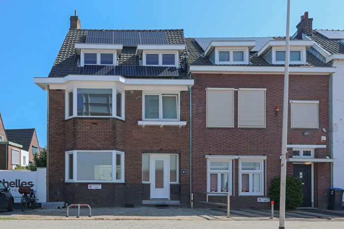 7-kamerhuis te koop in Bekkerveld, Heerlen