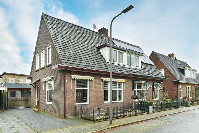 4-kamerhuis te koop in Velp (GE) – Paulus Buijsstraat, Velp-Zuid beneden spoorlijn