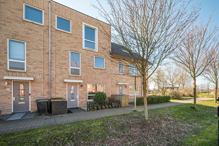 6-kamerhuis te koop in Berkel en Rodenrijs – Naardermeerstraat, Merenbuurt