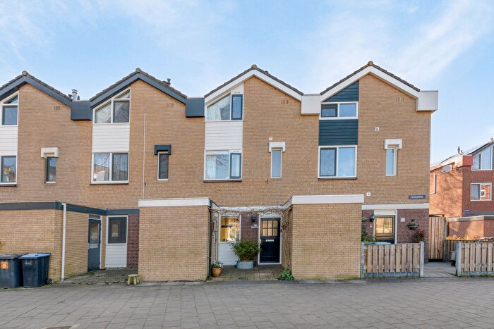 5-kamerhuis te koop in Kalf, Zaandam
