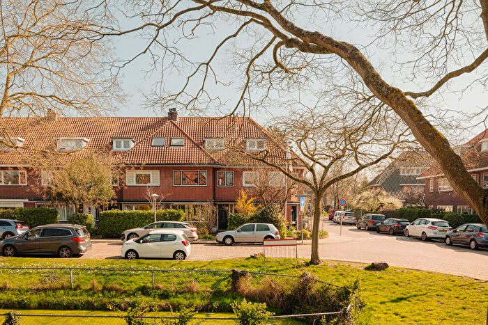 6-kamerhuis te koop in Den Deijl, Wassenaar