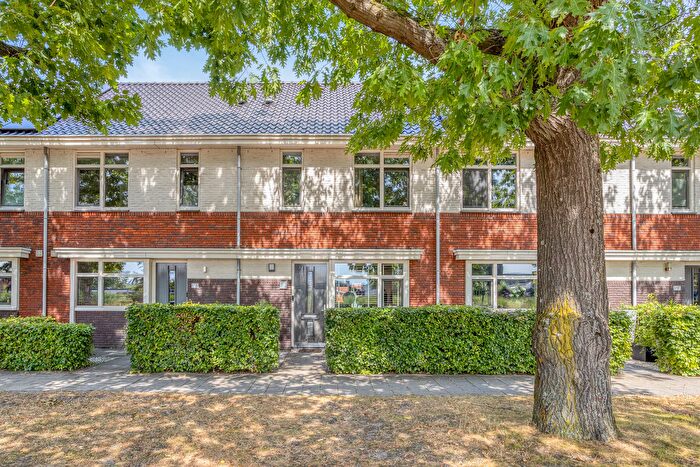 5-kamerhuis te koop in Waalwijk – Floris V-laan, Besoyen