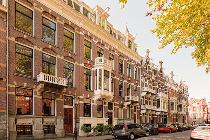 10-kamerhuis te koop in Amsterdam – Van Eeghenlaan, Concertgebouwbuurt