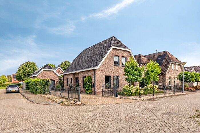 5-kamerhuis te koop in Klazienaveen – Vroegeling, Klazienaveen-Noord