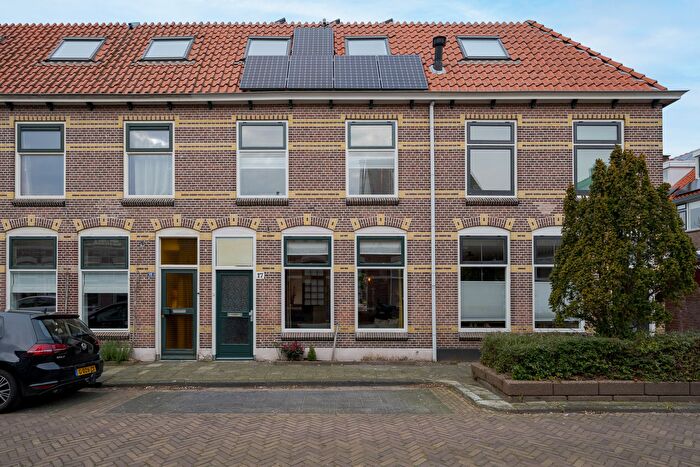 5-kamerhuis te koop in Bloemenwijk, Voorschoten