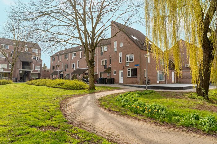 6-kamerhuis te koop in Almere – Haarlemplein, Stedenwijk Midden-noord
