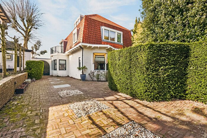 5-kamerhuis te koop in Zandvoortselaan en Berkenrode en omgeving, Heemstede