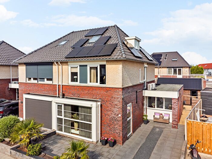 5-kamerhuis te koop in De Staart, Urk