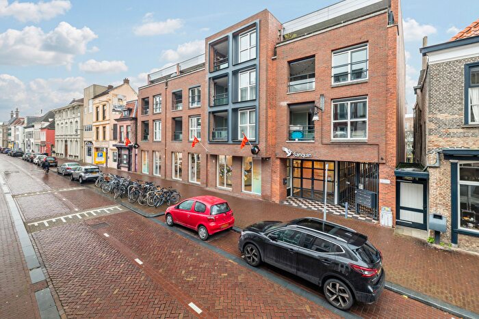 Koop en Huur Huizen - 3