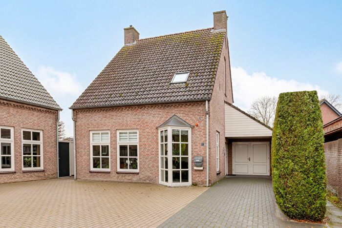 6-kamerhuis te koop in Prins van Luikstraat e.o., Luyksgestel