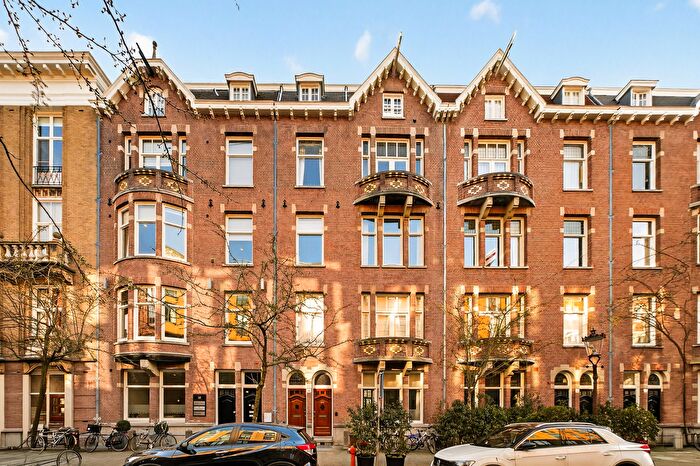 3-kamerappartement te koop in Amsterdam – Pieter de Hoochstraat, Johannes Vermeerbuurt