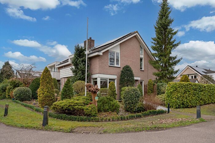 6-kamerhuis te koop in Zuidereng, Huizen