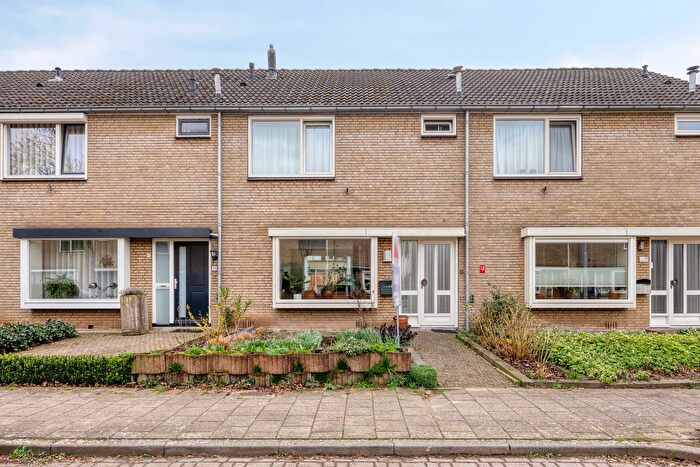 5-kamerhuis te koop in Liefkenshoek, Heteren