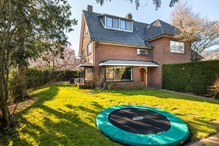 8-kamerhuis te koop in Schimmellaan, Bussum