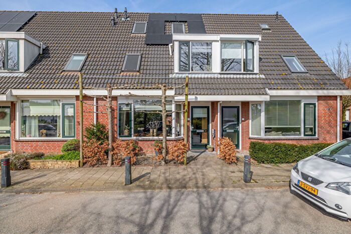 5-kamerhuis te koop in Dirksland industriegebied, Dirksland