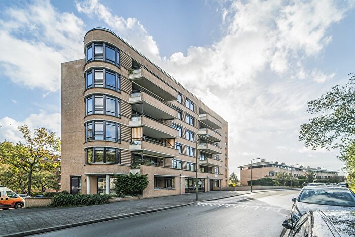 4-kamerappartement te huur in Bloemenbuurt-West, Den Haag