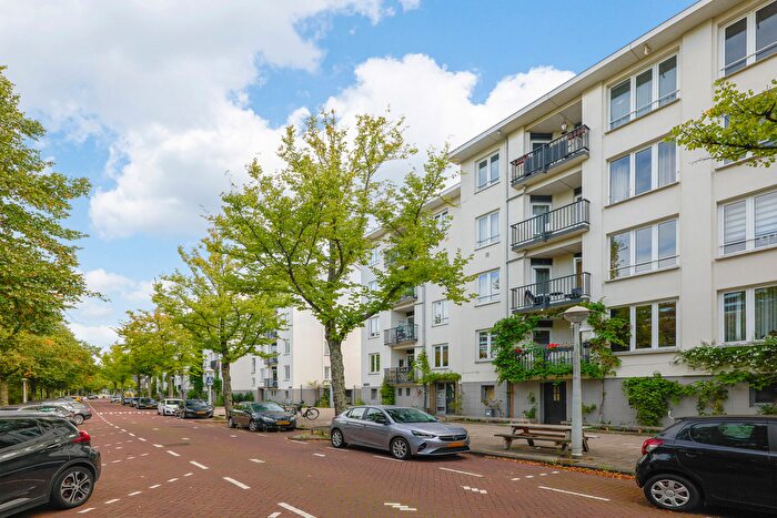 4-kamerappartement te koop in Amsterdam – James Rosskade, Robert Scottbuurt-West