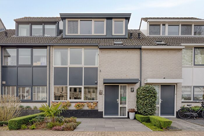 6-kamerhuis te koop in Staatsliedenbuurt, Oosterhout (NB)