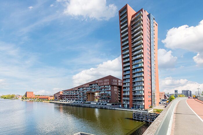 3-kamerappartement te koop in Bomenbuurt, Zaandam