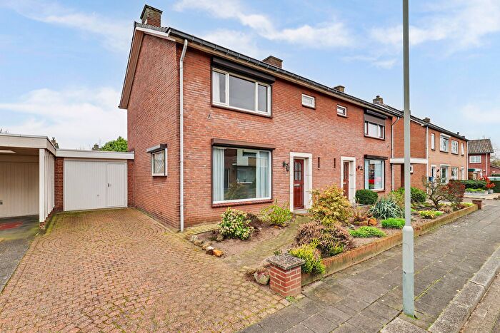 4-kamerhuis te koop in Molenhoek, Molenhoek