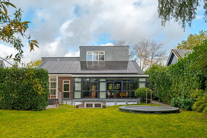 10-kamerhuis te koop in Verzetsbuurt, Meppel