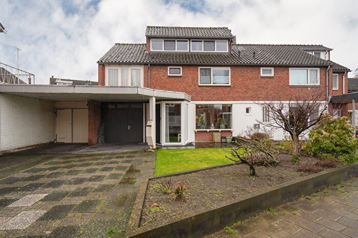 8-kamerhuis te koop in Roombeek-Roomveldje, Enschede