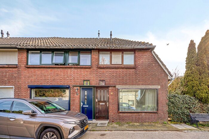 4-kamerhuis te koop in Barendrecht – Reijerwaardseweg, Dordtsestraatweg