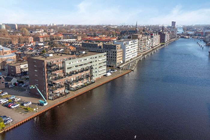 3-kamerappartement te koop in Rosmolenbuurt West, Zaandam